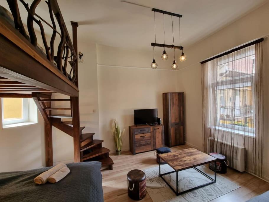 Vintage Apartman In City Center 미슈콜츠 외부 사진