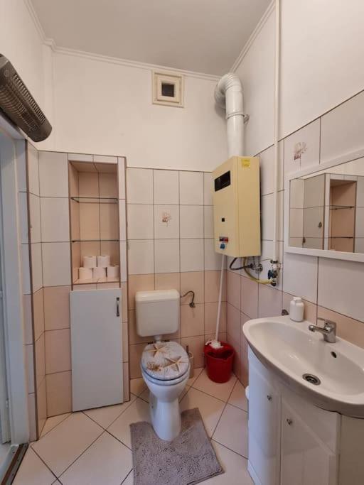 Vintage Apartman In City Center 미슈콜츠 외부 사진