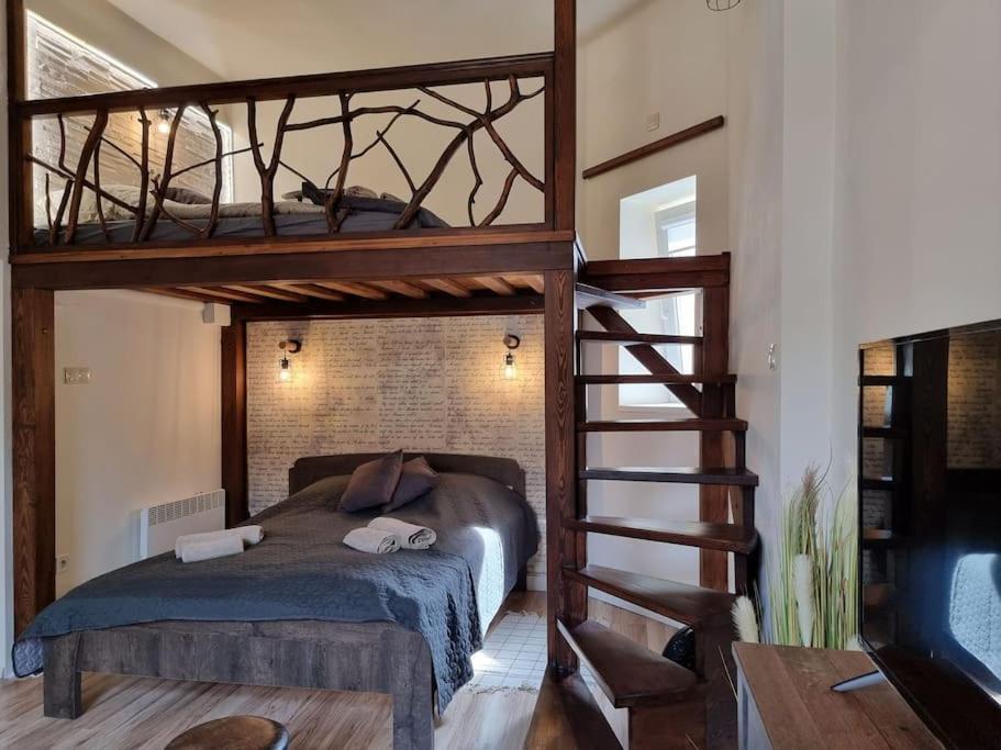 Vintage Apartman In City Center 미슈콜츠 외부 사진