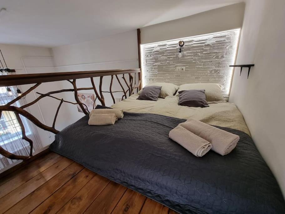 Vintage Apartman In City Center 미슈콜츠 외부 사진