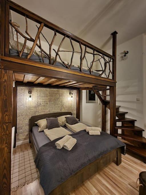 Vintage Apartman In City Center 미슈콜츠 외부 사진